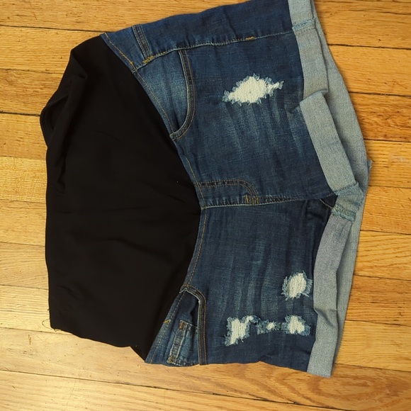 Women's Maternity Denim Shorts - Picture 1 of 2